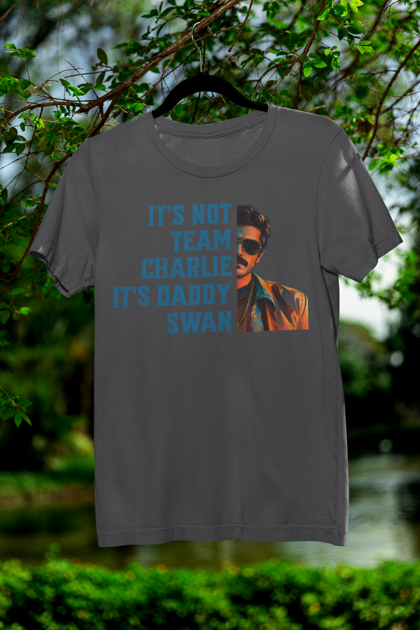 Daddy Swan | Tee