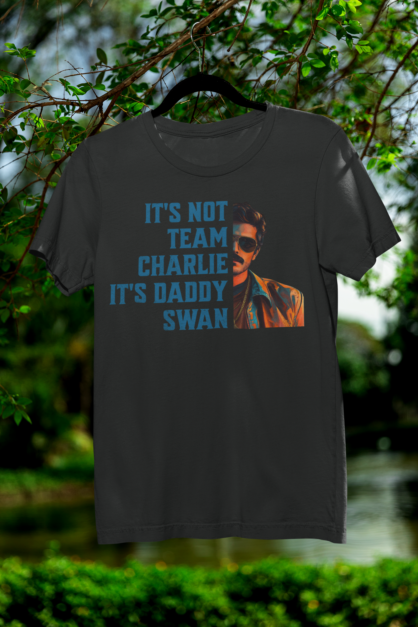 Daddy Swan | Tee