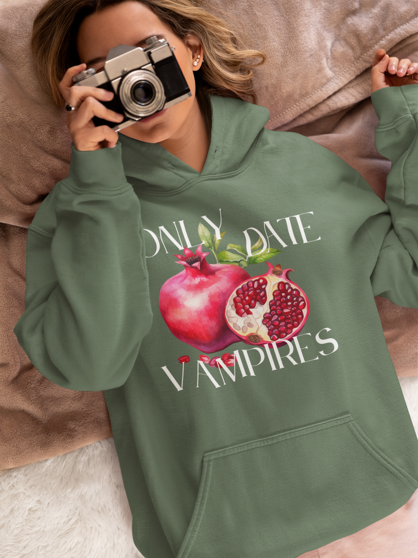 I Only Date Vampires | Hoodie