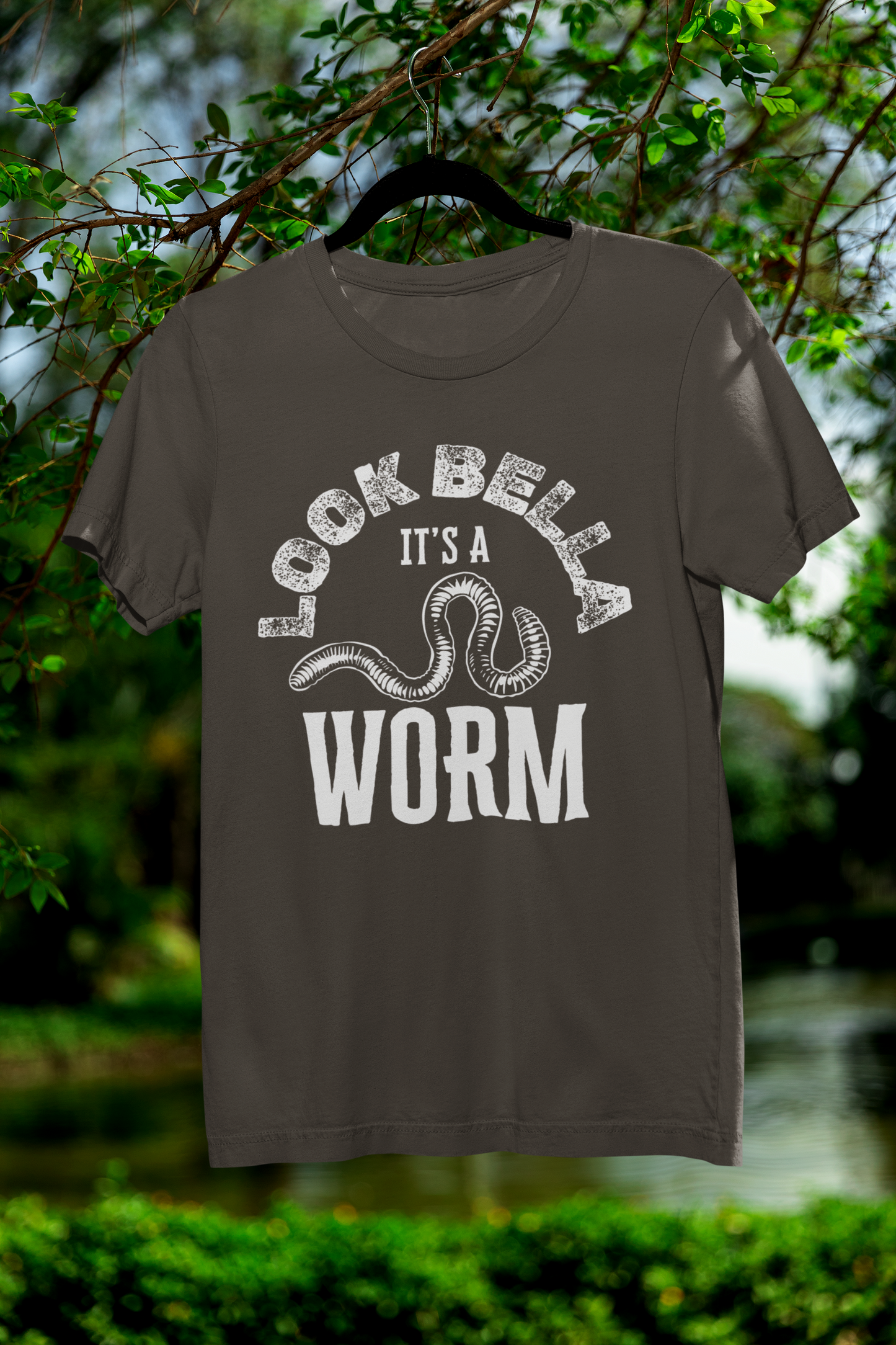Look Bella, It's A Worm | Tee