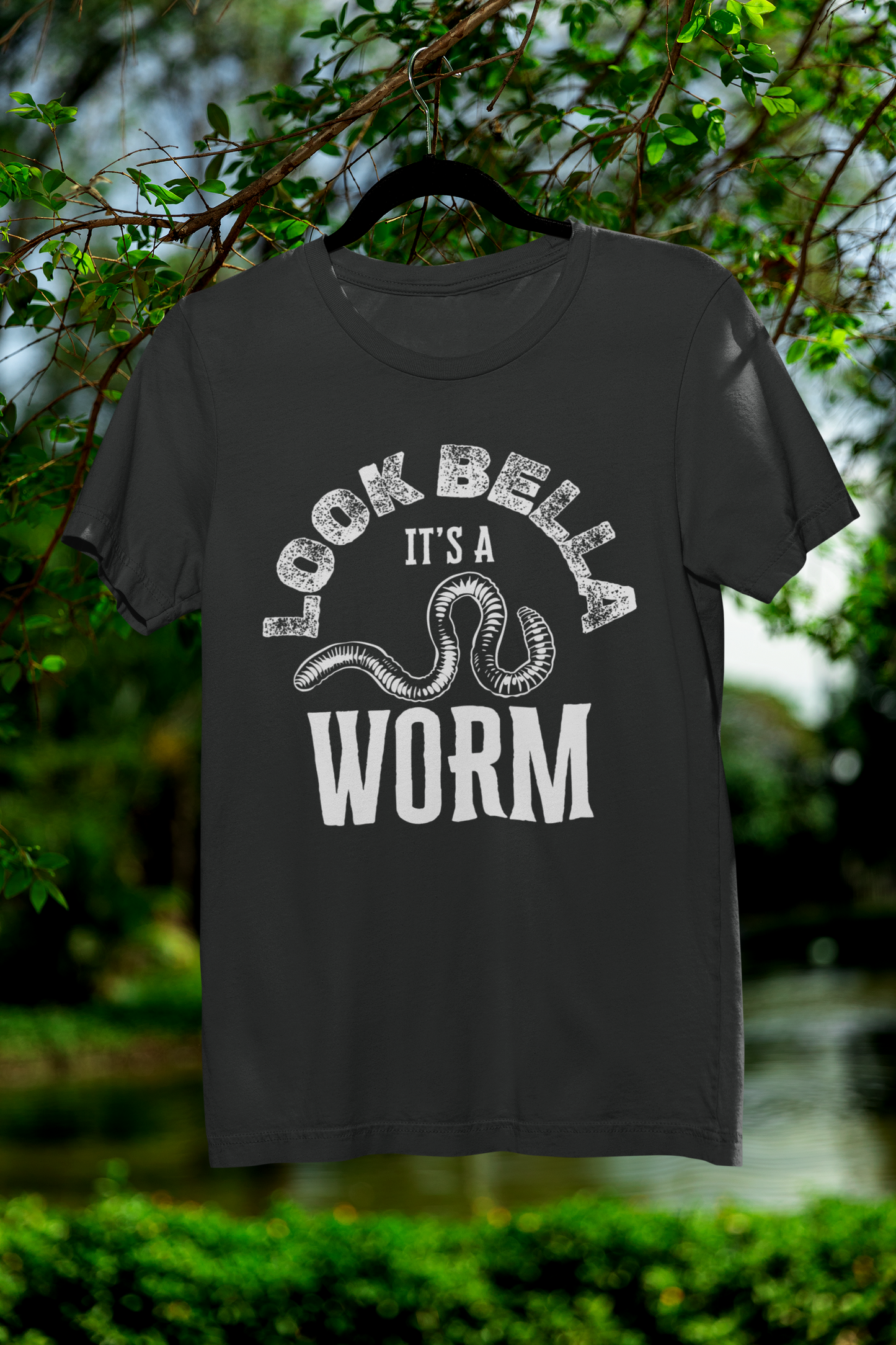 Look Bella, It's A Worm | Tee